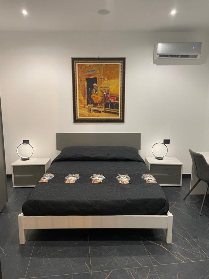 Case Vacanze Donna Ina Palermo Exteriör bild